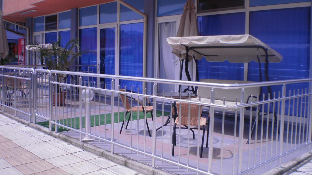 Dara Hotel Primorsko Zewnętrze zdjęcie