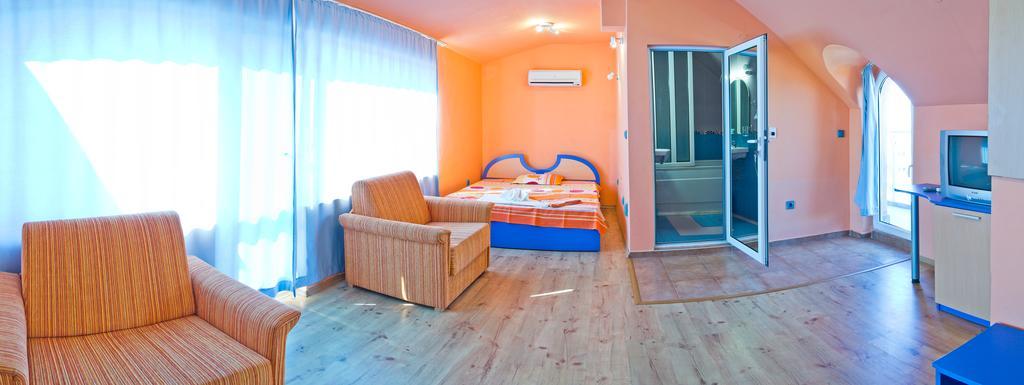 Dara Hotel Primorsko Zewnętrze zdjęcie