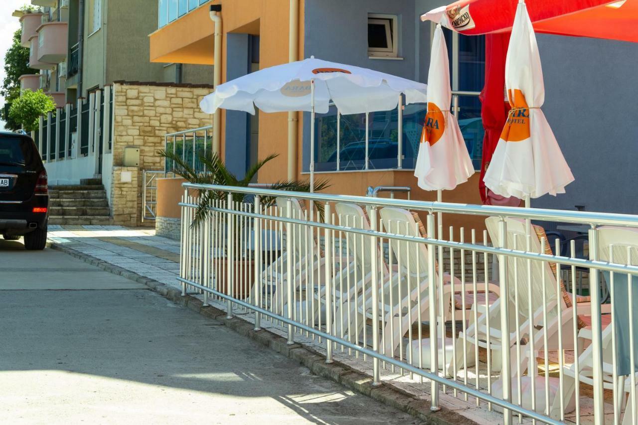 Dara Hotel Primorsko Zewnętrze zdjęcie